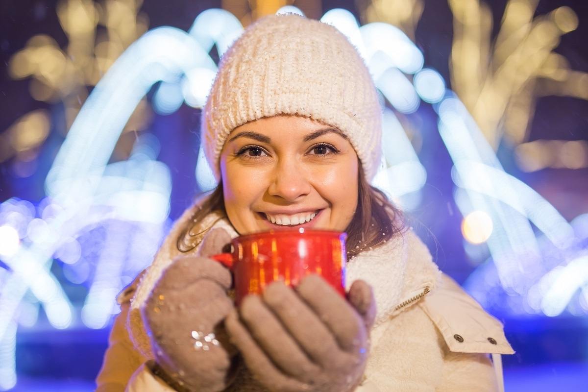 Christmas Dining Without Fear: Tips to Avoid Tooth Stains