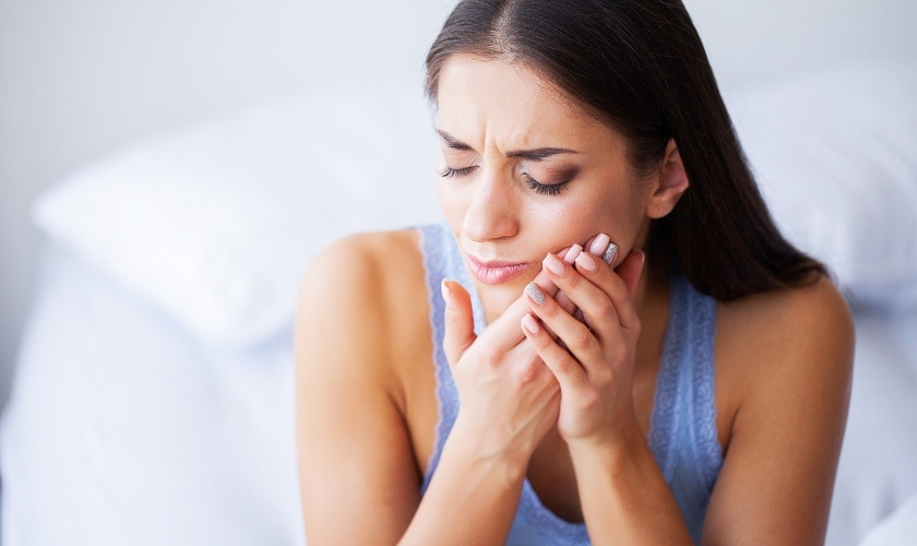 Tooth Pain While Chewing